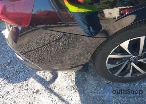 2024 Volkswagen Jetta 1.5T S z USA, uszkodzony, nr VIN 3VW5M7BU1RM002995